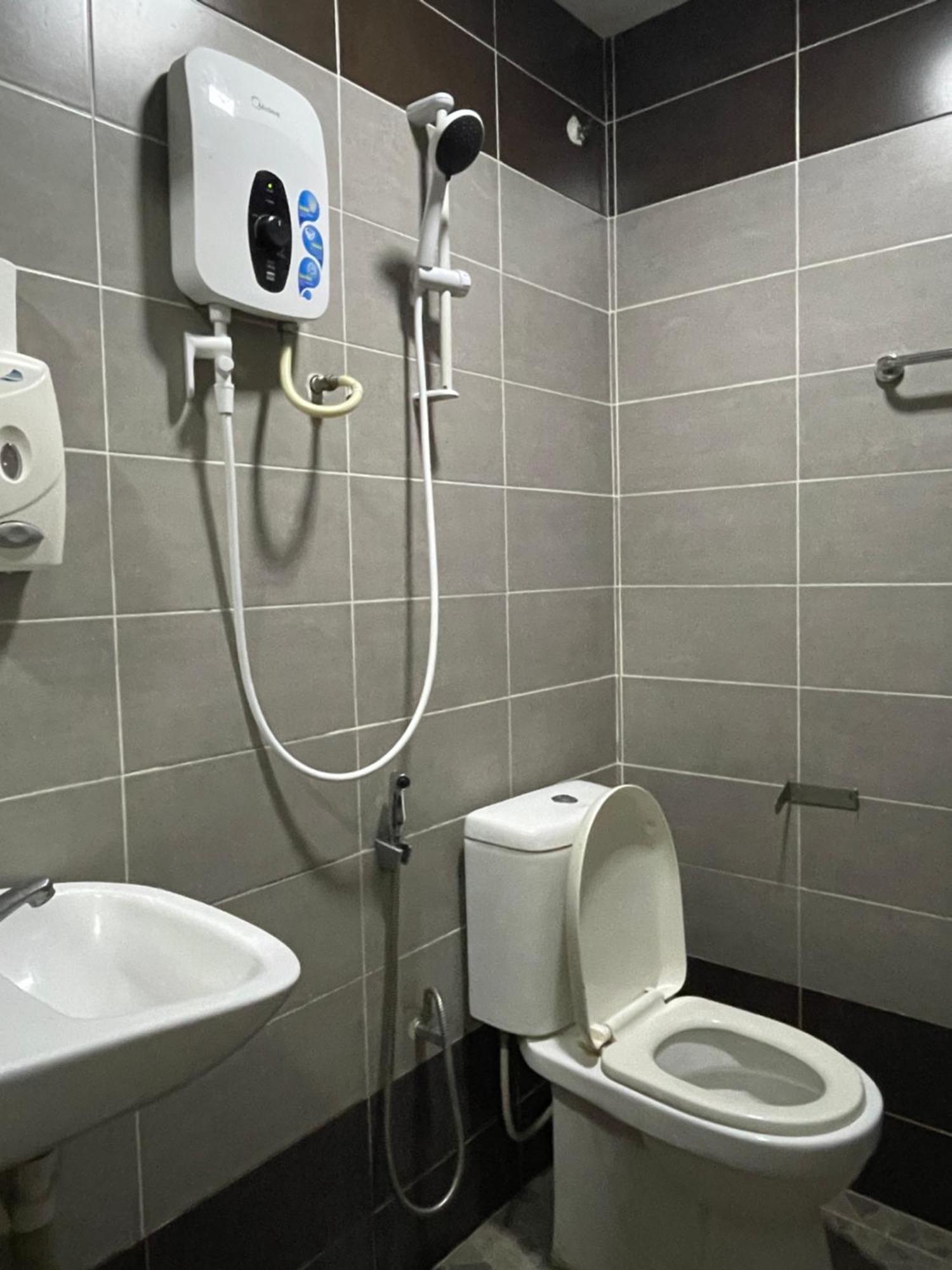 Hotel Rim Global Subang Subang Jaya Exterior photo